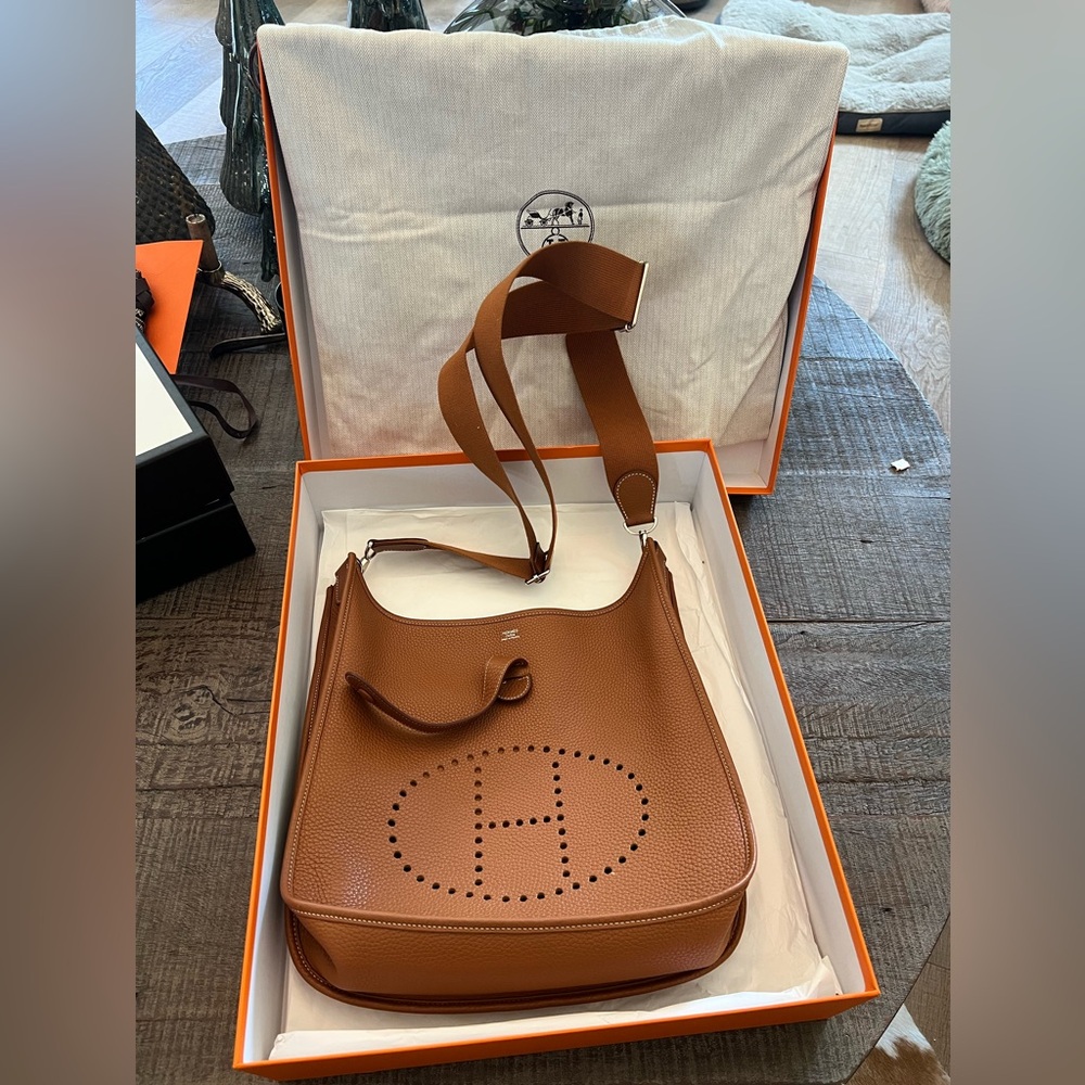 The Hermes Evelyn GM (Grand Modele) 33 cm